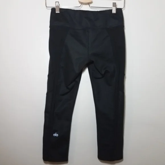 ALO Yoga Black Capri Leggings High Waist Stripe Size Small - Picture 11 of 11